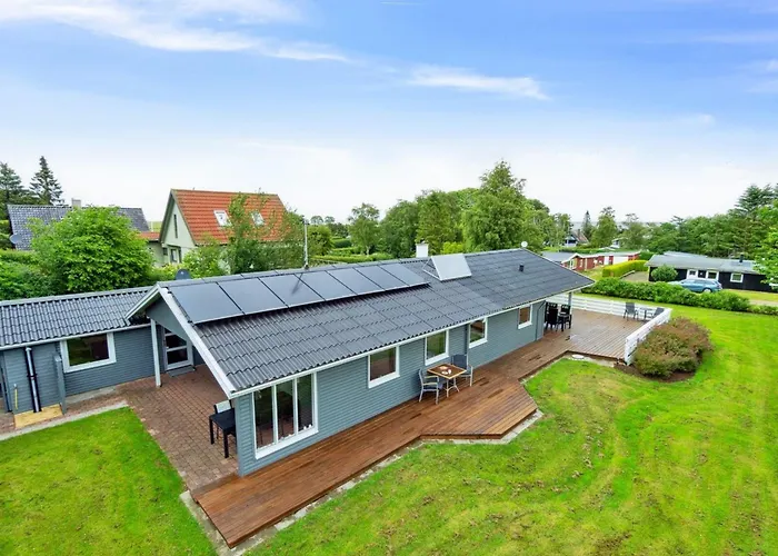 Blomma - 300m From The Sea By Interhome Holiday home Humble